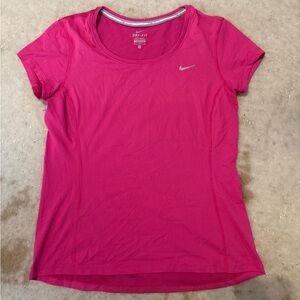 Nike Women's Pink Dri-FIT Top size medium GUC